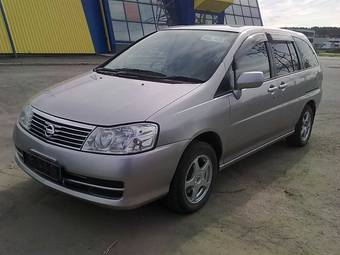 2003 Nissan Liberty Photos