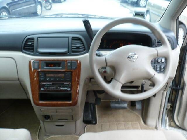 2004 Nissan Liberty