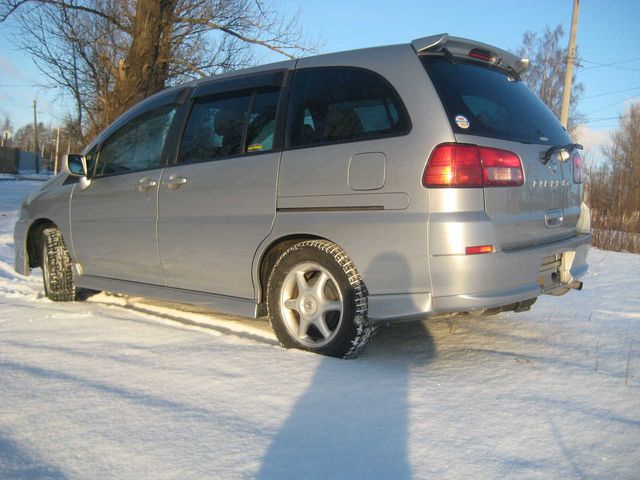 2004 Nissan Liberty