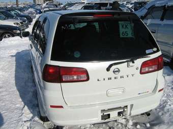 Nissan Liberty