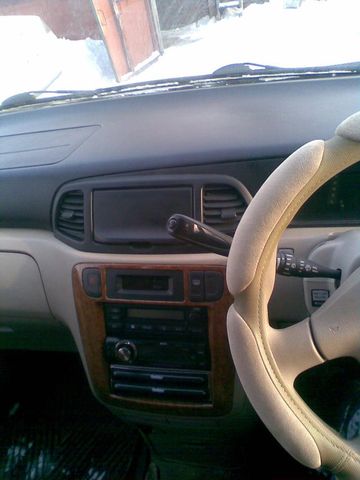 2004 Nissan Liberty