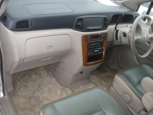 2004 Nissan Liberty
