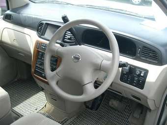 2004 Nissan Liberty Pictures