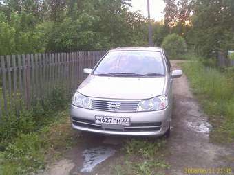 2004 Nissan Liberty Images