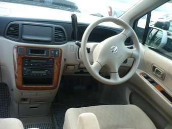 2004 Nissan Liberty Pics