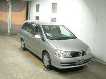 2004 Nissan Liberty Photos