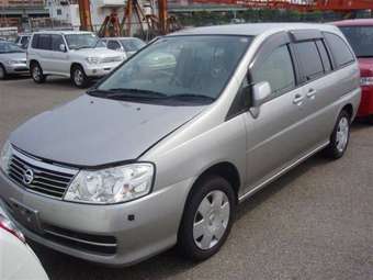 2004 Nissan Liberty Pictures