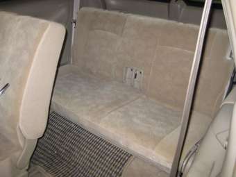2004 Nissan Liberty Pics
