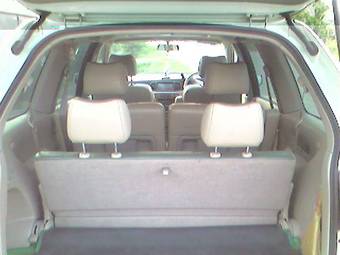 2004 Nissan Liberty Photos