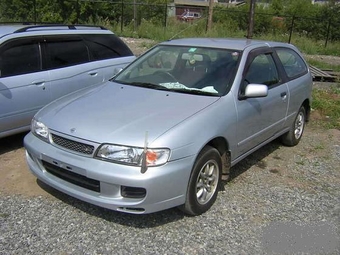 1995 Nissan Lucino