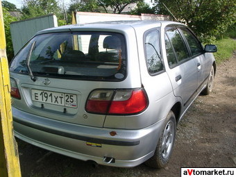 1998 Nissan Lucino Pictures