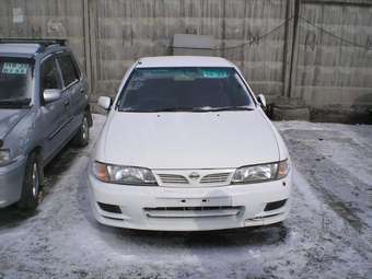 1998 Nissan Lucino