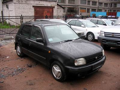 1995 Nissan March Images