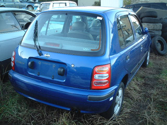 1997 Nissan March Pictures