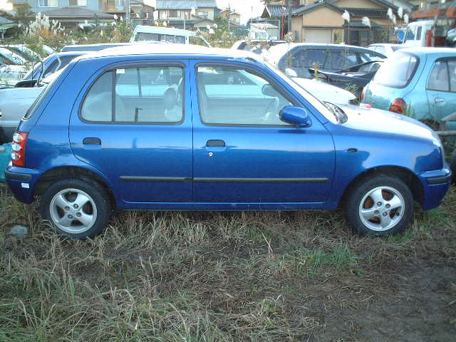 1997 Nissan March Pictures