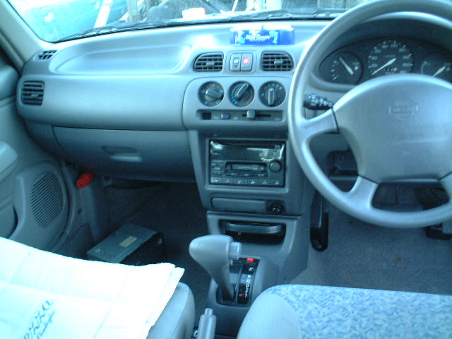 1997 Nissan March Pictures