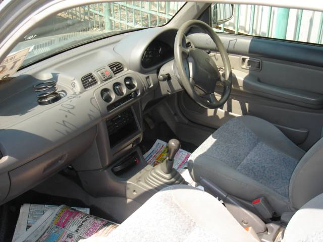 1998 Nissan March