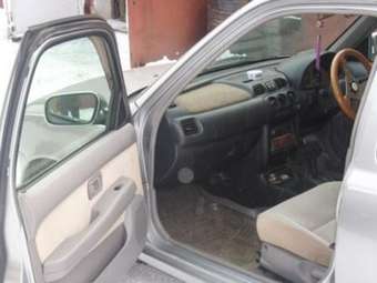 1998 Nissan March Photos