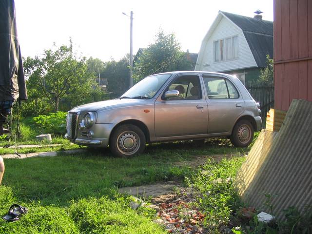 1999 Nissan March