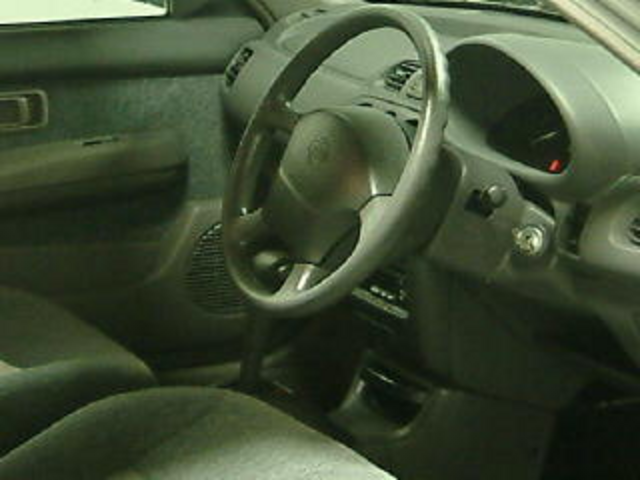 1999 Nissan March