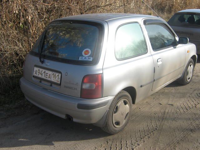 1999 Nissan March