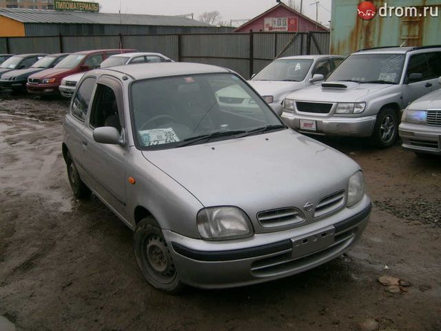 1999 Nissan March