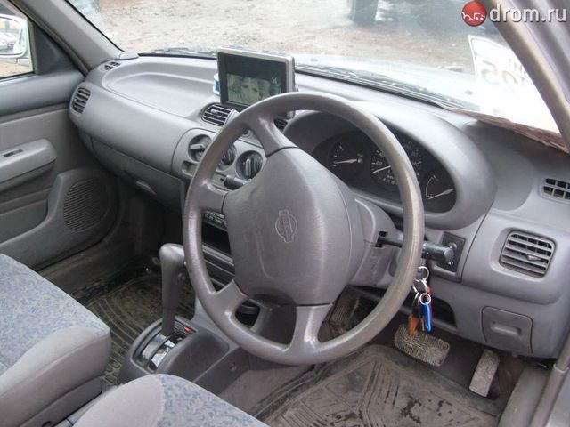 1999 Nissan March