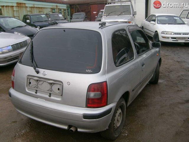 1999 Nissan March