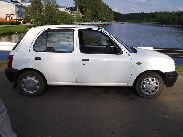1999 Nissan March