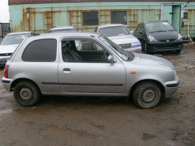 1999 Nissan March