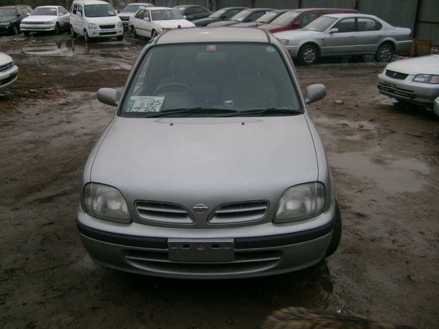 1999 Nissan March
