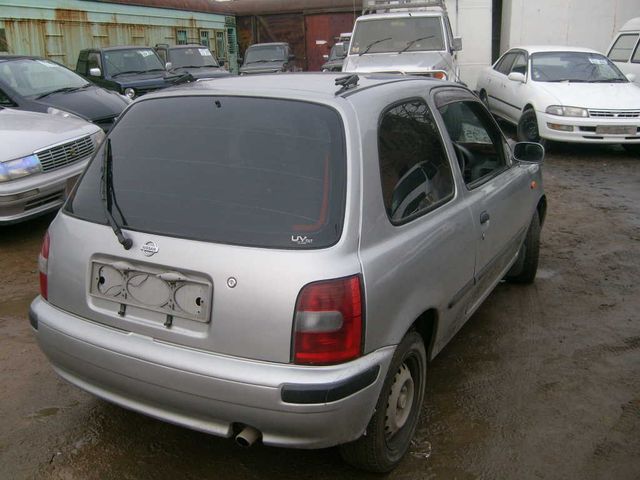 1999 Nissan March