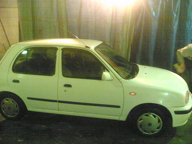 1999 Nissan March
