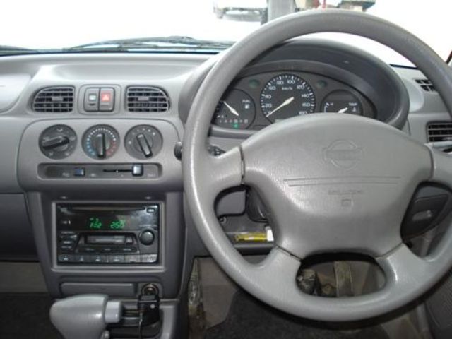 1999 Nissan March