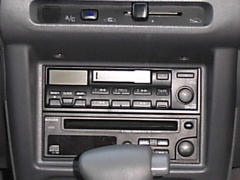 1999 Nissan March Photos
