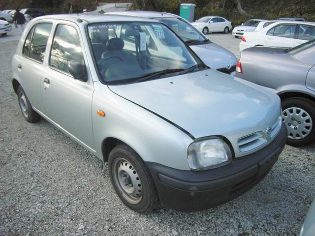 1999 Nissan March Photos