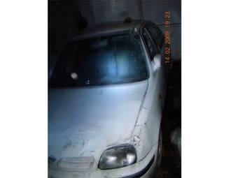 1999 Nissan March Pictures