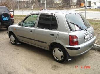 1999 Nissan March Pictures