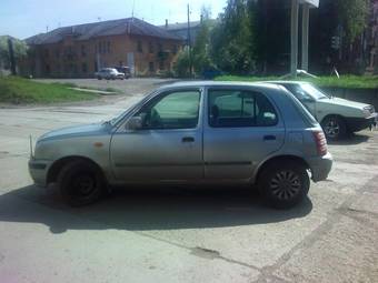 1999 Nissan March Photos