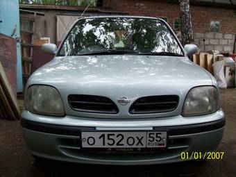 1999 Nissan March Images