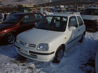 2000 Nissan March