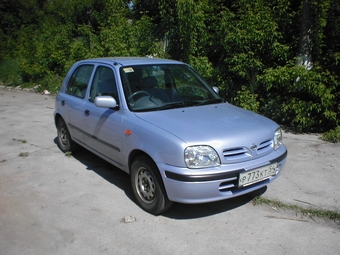 2000 Nissan March