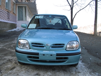 2000 Nissan March