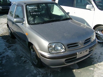 2000 Nissan March