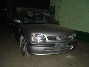 2000 Nissan March