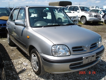 2000 Nissan March