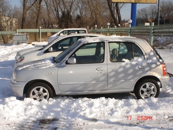 2000 Nissan March
