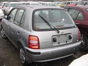 2000 Nissan March