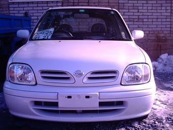 2000 Nissan March