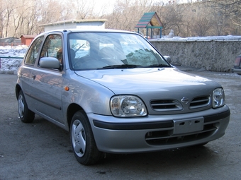 2000 Nissan March